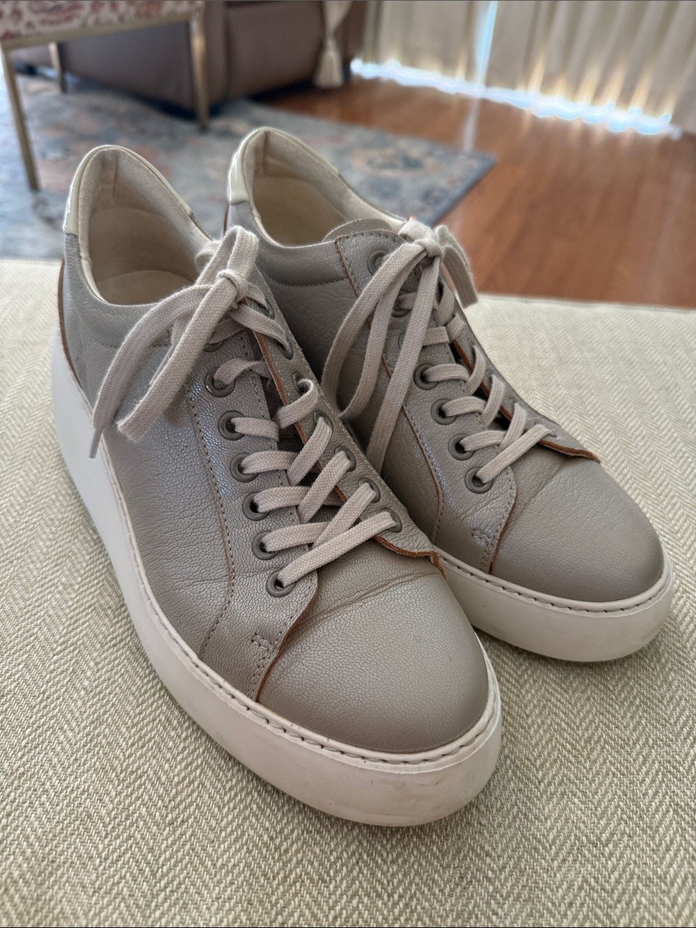 Fly London Women's Low-Top Sneakers in silver leather